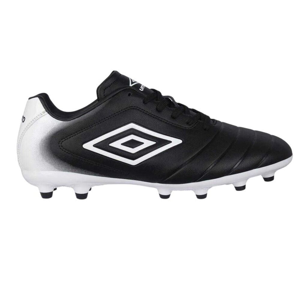 Umbro Mens Calcio Firm Ground Football Boots / Black/White